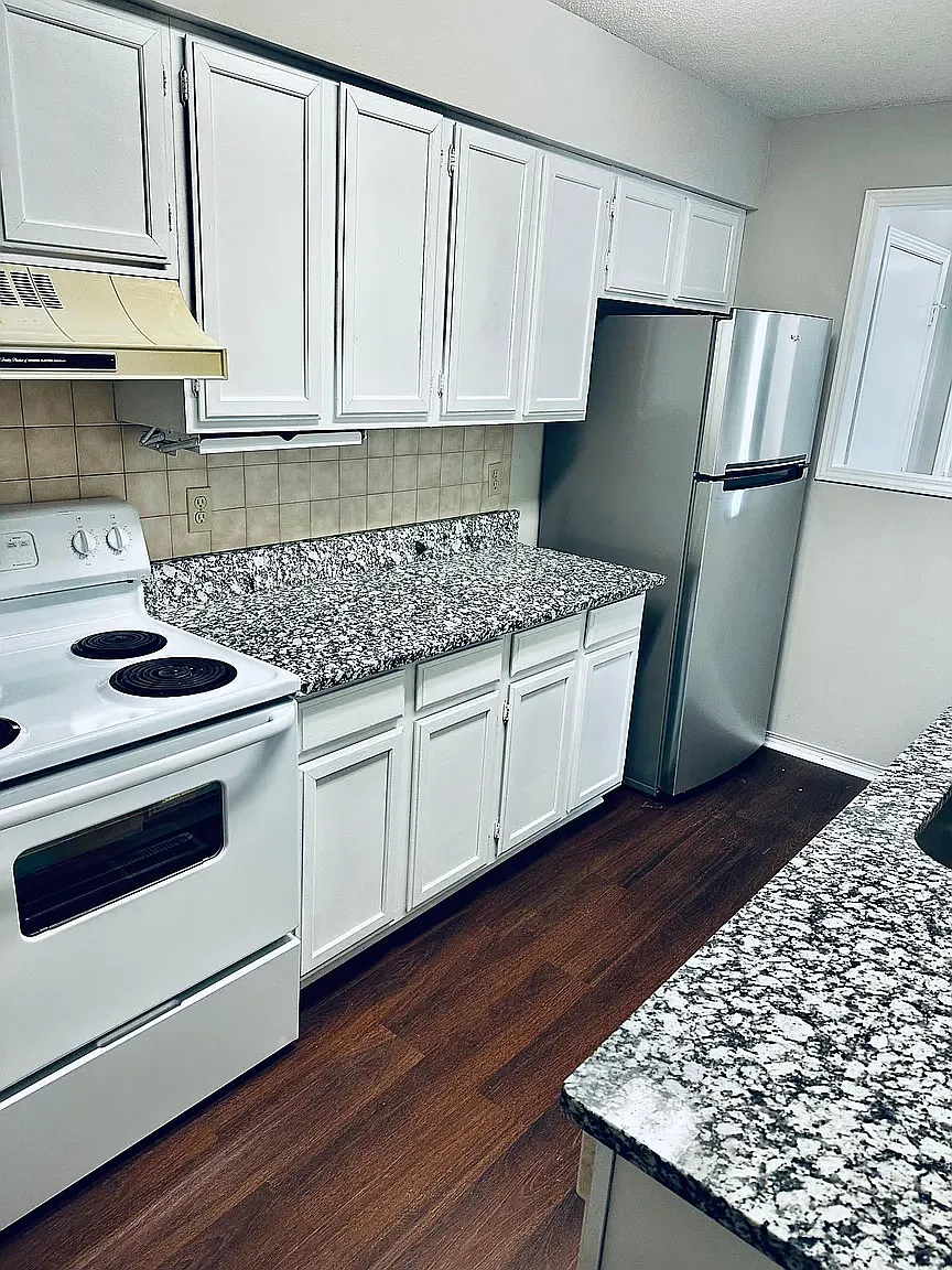 3 bed, 1364 sqft, $1,600 — Photo 3
