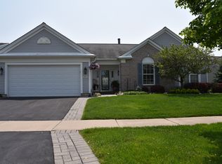 12918 Farm Hill Dr, Huntley, IL 60142