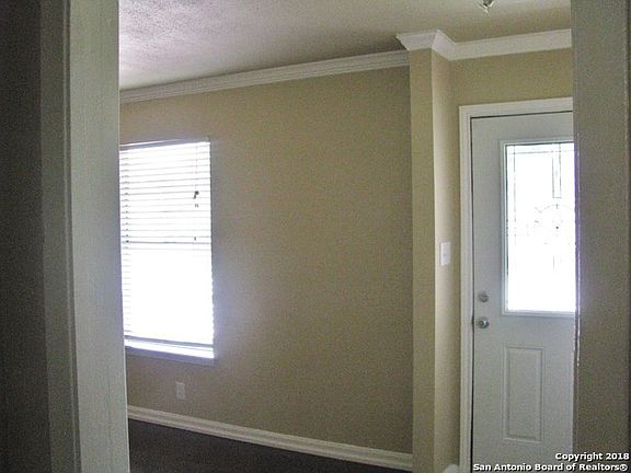4th image of 4410 Myrna Dr