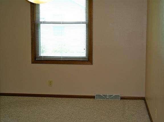 5th image of 1233 Larkspur Dr