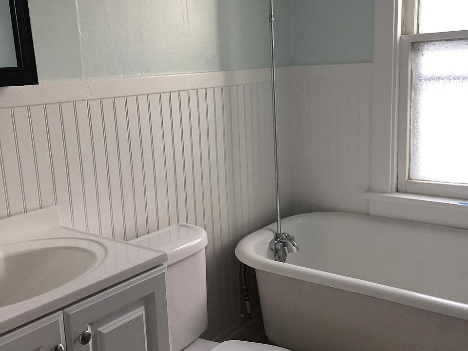 1st image of 107 Remington Pl