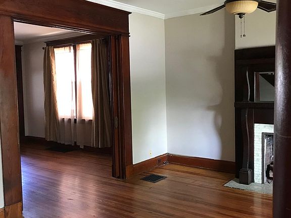4th image of 823 O Fallon Ave