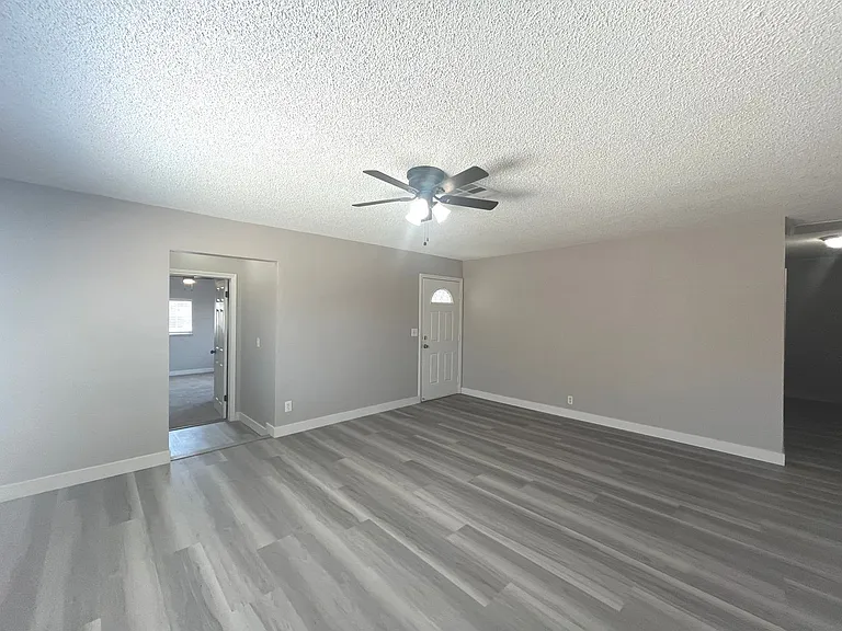 3801 Valley Forge Ave — Photo 22