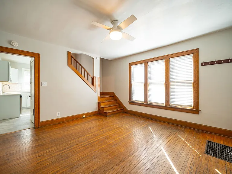 838 Dennison Ave — Photo 5