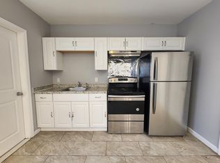 8 Little Monument St FLOOR 2, Newburgh, NY 12550