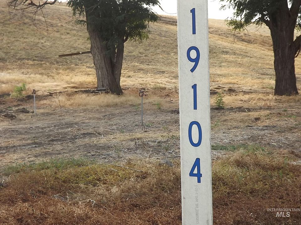 1st image of 19104 Webb Rd