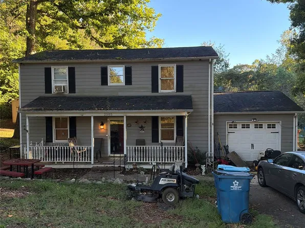 2505 Point St, Claremont, NC 28610