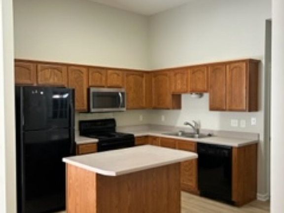 2nd image of 8595 Napoli Dr