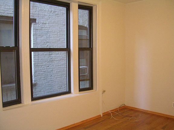 5th image of 1138 Bryant Ave APT 4