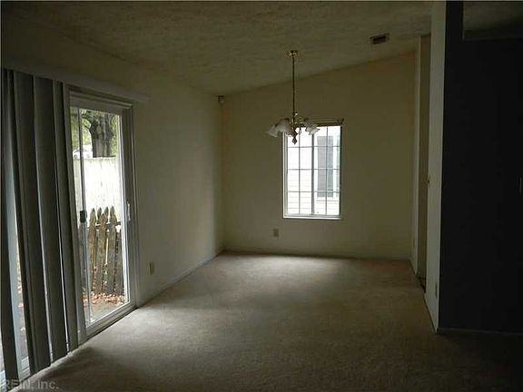 5th image of 469 Springmont Ct