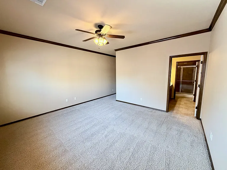 12600 N Rockwell Ave #63 — Photo 21