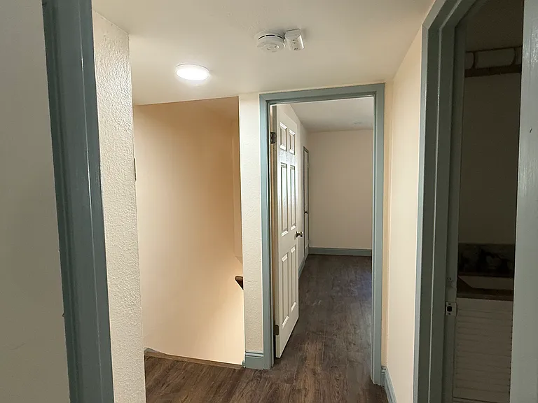 1399 Terra Nova Blvd — Photo 5