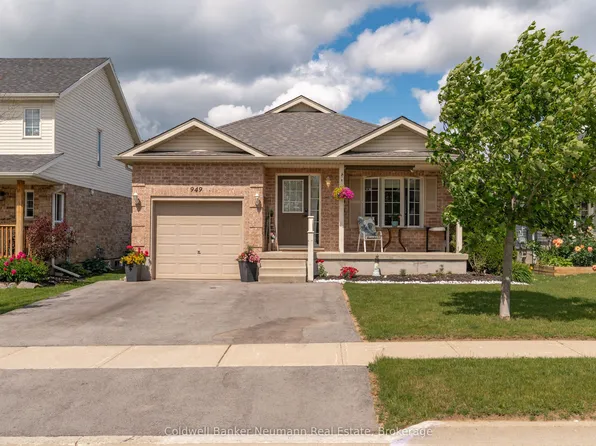 949 Gzowski St, Centre Wellington, ON N1M 3W1