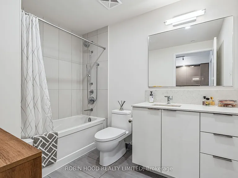 3275 Saint Joseph Blvd #211 — Photo 5