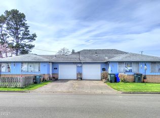 627/637 NE Douglas St, Newport, OR 97365