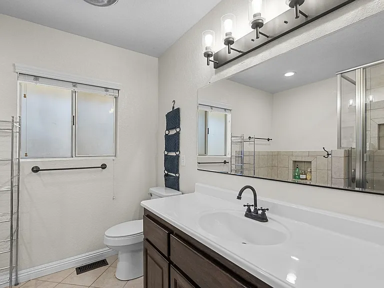 1197 Oriole Rd — Photo 33