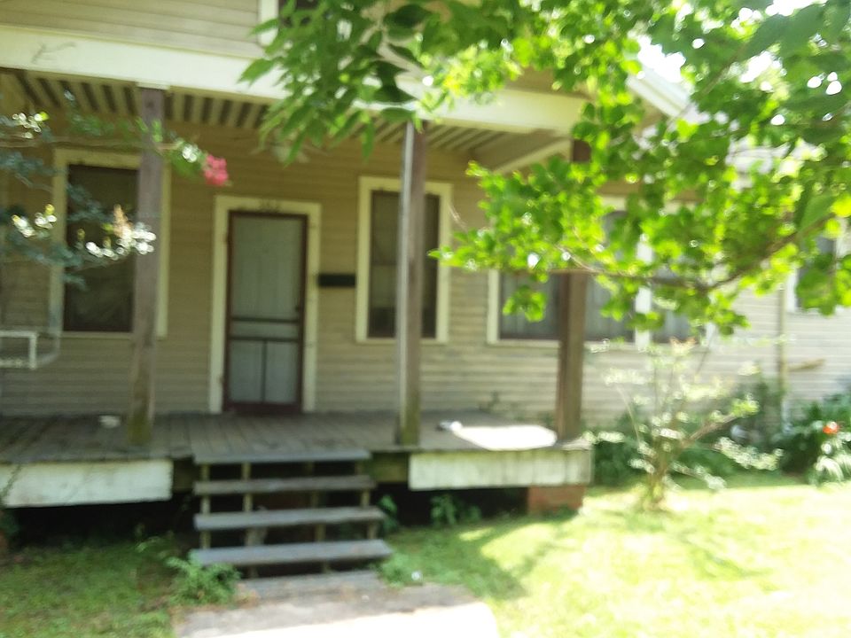 1st image of 302 E Magnolia St