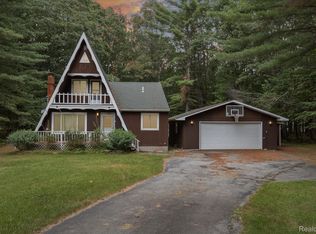 6458 Silver Fox Trl, Alger, MI 48610