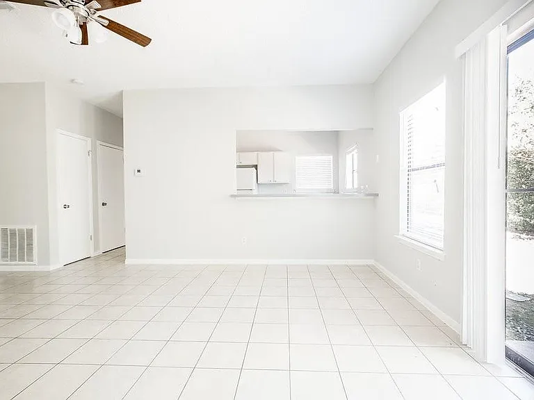 3707 Buffalo Springs Trl #303 — Photo 3