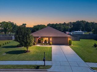 136 Chestnut Cv, Owens X Rds, AL 35763