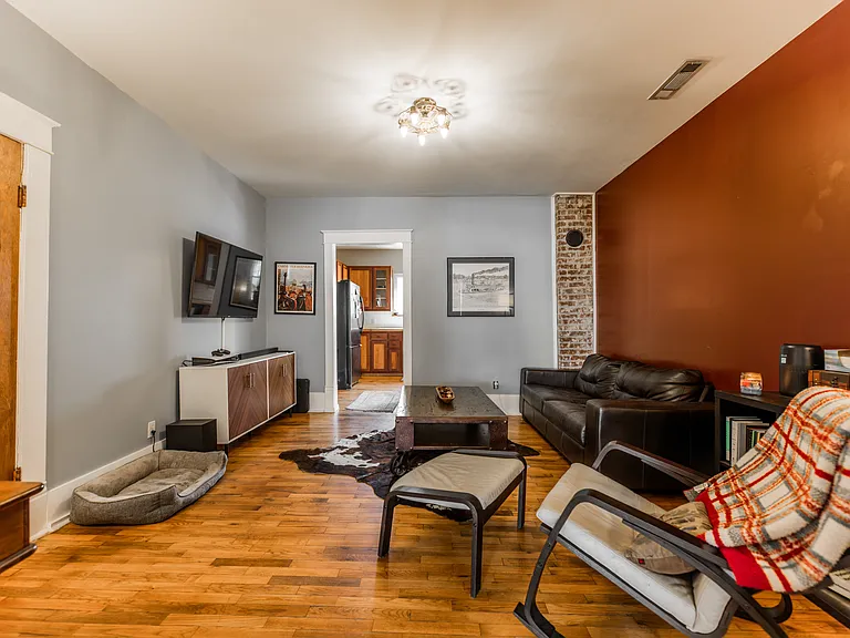224 S Church Ave — Photo 13