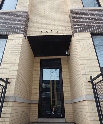 2nd image of 6614 S Ingleside Ave APT 1N