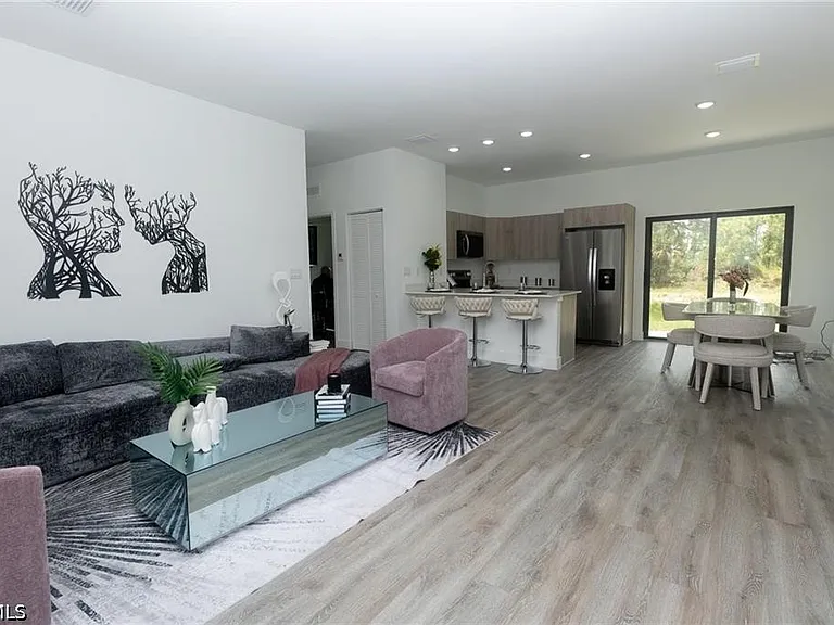 1476 Rugby Ln — Photo 10