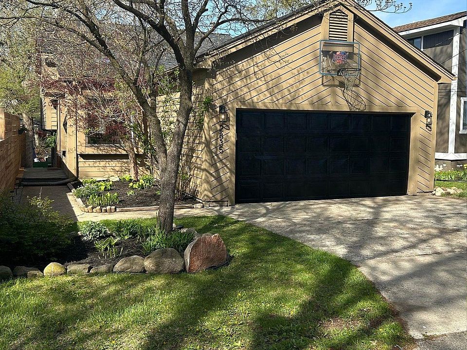 1st image of 2835 Swain Ave