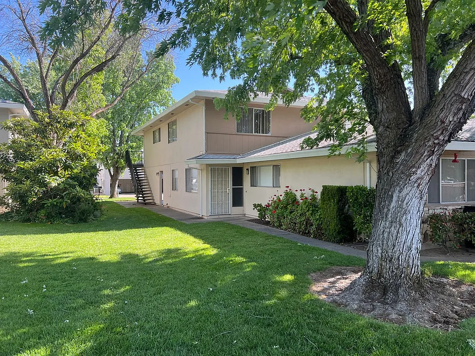 6448 Bremen Dr #2
