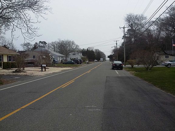 4th image of 53 Clearwater Dr