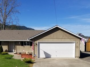 981 NE Division St, Myrtle Creek, OR