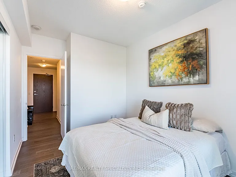 2560 Eglinton Ave W #610 — Photo 27