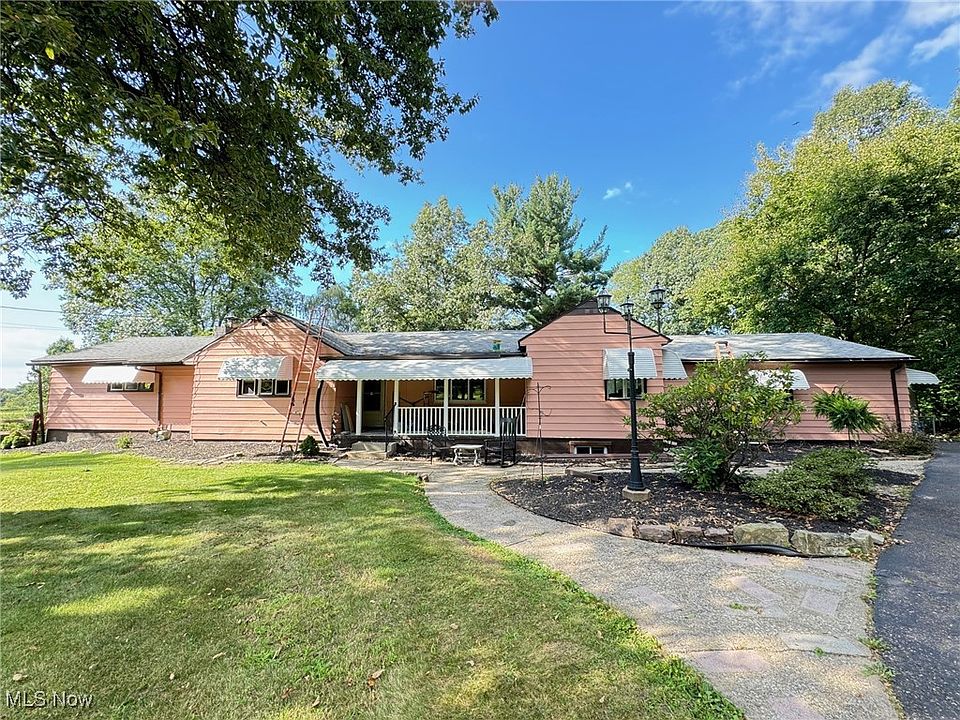 1st image of 1615 McTaggart Dr
