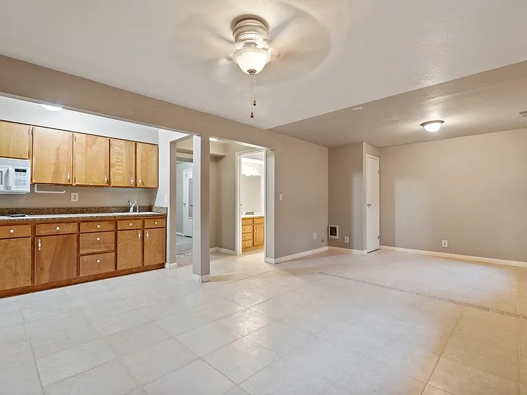 765 N Meaghan Pl — Photo 21