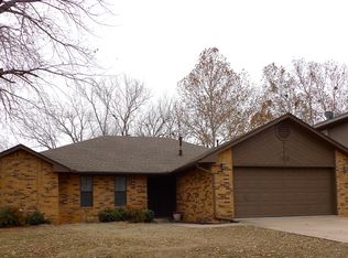 1913 NE 35th St, Lawton, OK 73507