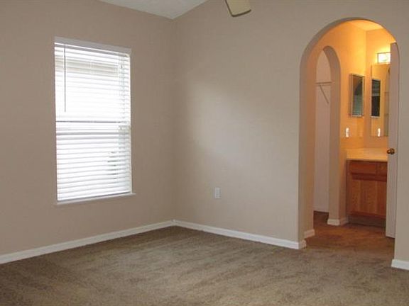 5th image of 30220 Birdhouse Dr
