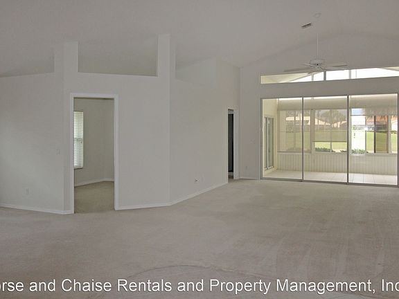 3rd image of 1440 Turnberry Dr