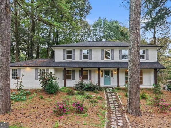 1772 Huntingford Dr, Marietta, GA 30068