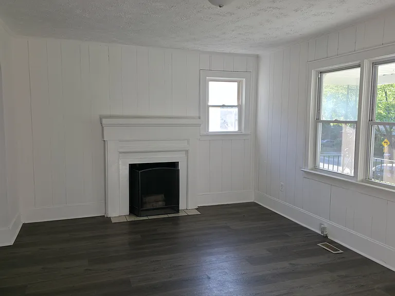 217 Sunset Ave — Photo 7