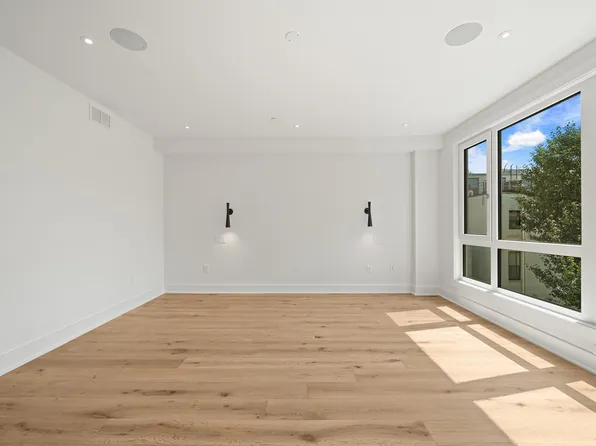 209 6th Street image 12 of 50