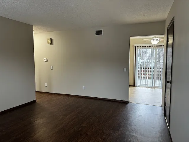 2800 Monmouth Ct #D — Photo 3
