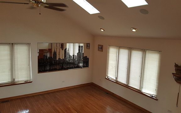 4th image of 14715 Cleveland Ave