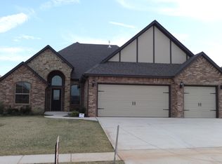 8612 SW 65th St, Oklahoma City, OK 73169