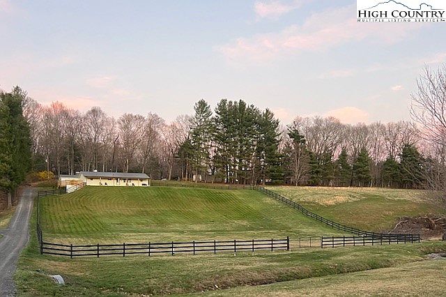 1st image of 2141 Mt Jefferson Road