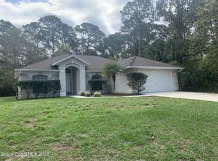 585 Sea Fury Ave SW, Palm Bay, FL 32908