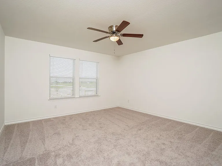 1652 Viola Ln — Photo 10