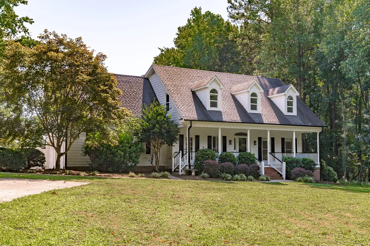 8117 Robincrest Ct — Photo 1