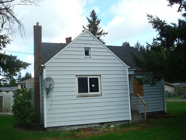 1st image of 15108 2nd Avenue Ct E