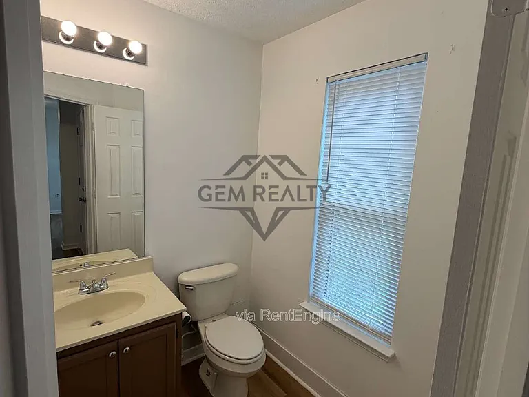 569 Cromwell Ct — Photo 40