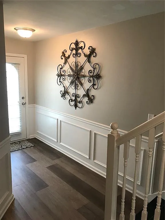 3 bed, 2.5 bath, 1830 sqft, $4,350 — Photo 3